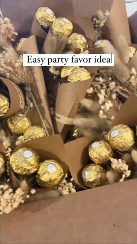 Party favors idea great for any occasion 😉 SAVE TO RECREATE FOR YOUR NEXT PARTY❤️ (Ferrero Rocher chocolat) #partyfavors #engagementpartyfavors #birthdaypartyfavor #baptismpartyfavor #ferrerorocherchallenge #partyfavorideas #favorideas #babyshowerpartyfavors #fyp 