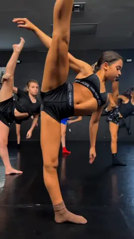 BodyTech Advanced Saturday Auditions, Congrats to those who made it reminders will be sent out Thursday! Message me to see if you qualify. . . 📍Stars Dance Studio 💃🏼Zoe Flores + Christiana Owen #flexibilitytraining #flexiblechallenge 