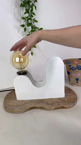 This lamp 🤝 cosy season 🍂✨🫶🏼 #diylamp #craftdiy #thingstodo #clayart #filamentlamp #airdryclay #pottery #christmasgiftideas 