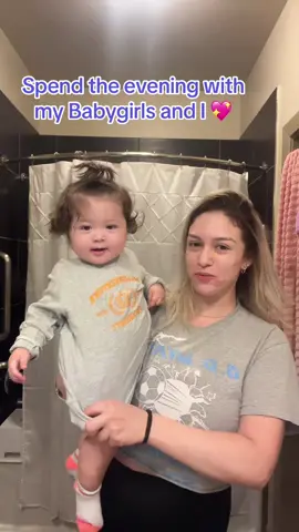 Always a busy day with my Babygirls 🥹 #twinmom #julietteandgianna #singlemom #girlmom #9months #mamaprimeriza #mamadegemelas 