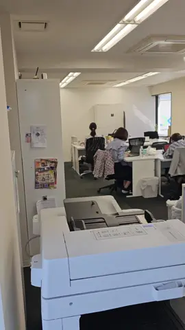 kantor Indonesiasoken di Tokyo di lantai 10 gedung Jingu Gaien. Kami siap membantu perusahaan Anda untuk expand ke Jepang. bunga bank sangat rendah yaitu di 1%-2% dan beberapa tanpa agunan. Tapi harus punya perusahaan di sini ya... yuk pengusaha Indonesia let go to Japan.  #komunitasjepang  #jepangtiktok  #jepangindonesia  #kerjajepang🇮🇩🇯🇵  #pengusahajepang  #perusahaanjepang  #bekerjadijepang 
