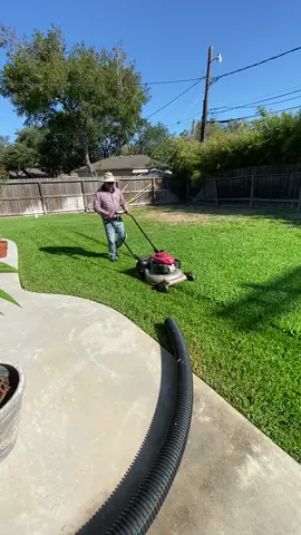 #foryoupage #yardero #lawncare #lawntiktok #parati #lawntok #lawn #fyp #eljami #grupo3030 