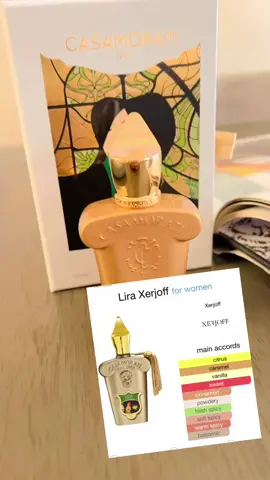 #lira#casamorati #perfumetiktok #perfumecollection #fyp #trending 