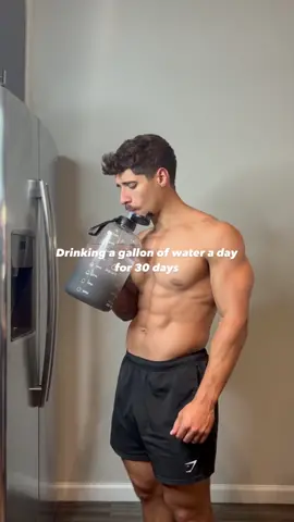 Drinking a gallon of water a day consistently can be difficult. That's why I've decided to use @AquaFit to make sure I'm drinking a gallon of water because you can't track what you don't measure. Staying hydrated has helped me have more energy, better skin, and boost my performance in the gym. Check out the aquatfit jug with the link in my bio.