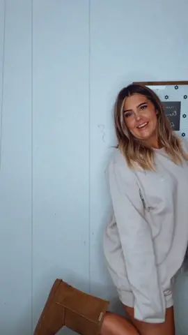 #idgaf #mellenial #age #mom #momlife #diyhair #hairtok #blondehair #bleachedhairwin #diybleach #diyextensions #CapCut #midsize #boots #bearpaw #bearpawshoes 