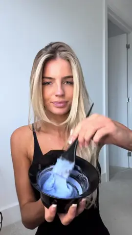 Hair refresh with @teags86 🤍 Teagan uses our High Lift Bleach Powder mixed with our 30 Vol Maximum Cream Peroxide to refresh her roots at home between yearly salon visits! Salon quality at home - the results speak for themselves! #bblonde #jeromerussell #jeromerussellbblonde #athomeblonde #diybleach #diybleachedhair #hairbleach #fyp #foryou #hairbleaching