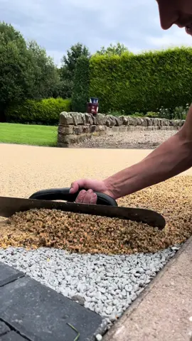 Rice crispies spread across the floor. Hardening to perfection like flapjack #asmr #asmrsounds #asmrvideos #satisfying #therapuetic 