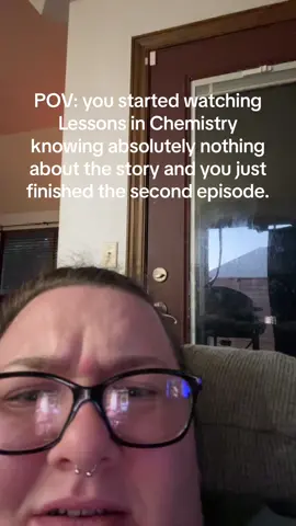 Its only the second episode, I wasnt ready. #lessonsinchemistry #appletv #fyp 