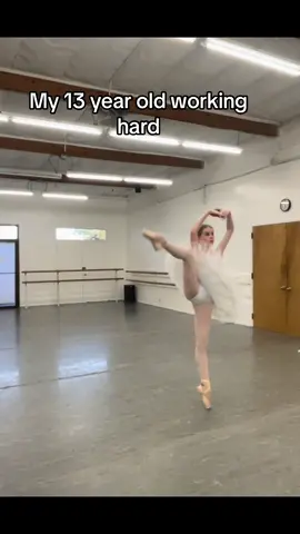 #fyp #foryou #foryoupage #ballet #chloehelimets #bayerballetacademy #ballerina #ballerinasoftiktok #yagp @Chloe Helimets 