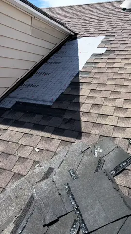 #roofing #viral #construction #diomer #dangerous #roof #losruferos 