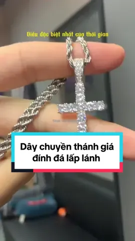 Dây chuyền thánh giá đính đá lấp lánh, sang trọng. #tamsuconggiao #daychuyenthanhgia #daychuyenthapgia #daychuyenconggiao 