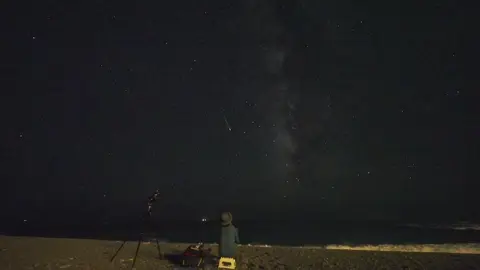 2023/8/11 Perseid meteor shower |ペルセウス座流星群　#ペルセウス座流星群 #ペルセウス座流星群2023 #perseidsmeteorshower #perseidmeteorshower #perseidmeteorshower2023 #流れ星 #流星 #星空 #starrynight #starrysky #nightsky #天の川 #夏の天の川 #天の川銀河 #星空と海🏖 #天体観測 #milkyway #リアルタイム星空動画 #星空動画 #星景動画