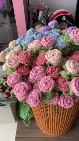 Xinh qtqđ 🥺🥺🥺 #crochethandmade #hoalenhandmade #crochet #moclen #foryou #fyp #minirose 