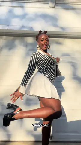 yeahhhhhh its definitely giving it girl 🤪  #theeabimbolabee #itgirrrrl #dmvmodel 