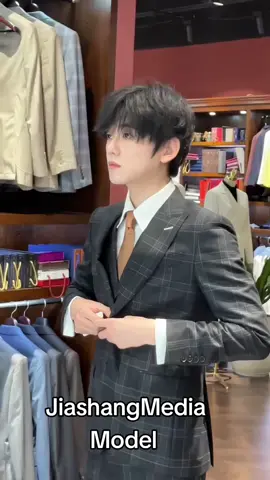 I can't imagine how happy I would be in this store. #jiashangmedia #model #chinesemodel #fashionmodel #cute #goodlooking #handsome guys #youth #fyp #fypage 