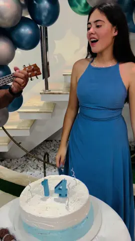 Conta pra mim #gospel #contapramim #viralgospel #louvor #covergospel #ukulele #ukulelegospel #stellalauracover #jovemcristao #adoradora 