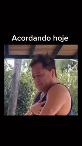 Bom dia mundo 🥴 #tiktok #foryou #amocerveja #fypシ゚viral #comedia #viralvideo #boratomaruma #cerveja #fyp #bora #fypシ #viral #foryoupage #sabado #ressaca 