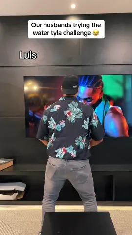 Who did it best??? 😂😂👏🏼👏🏼 #comedy #husbandsoftiktok #tylawaterchallenge #hilarious #fyp 