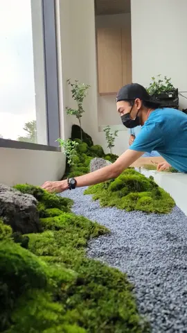 Our rock garden installation for stairway planter using preserved and faux plants and custom sculpted faux rock. A focus on surfaces and textures, we wanted our garden to complement the beautiful modern design of this residential project. Maybe as natural looking as it gets without requiring plant care. Music: <B(Sakura) by Kasumi Watanabe #ohsummossum #heyshrubbery #moss #mosswall #biophilicdesign #mossart #mossinstallation #preservedmoss #preservedplants #preservedmosswall #mossframe #interiorrewilding #plantstyling #plantart #naturelovers #horticulture #interiordesign #interiorarchitecture #interiordecor #architecture #mossmalaysia #zengarden #rockgarden #karesansui #suboniwa #fauxrock #concreterock