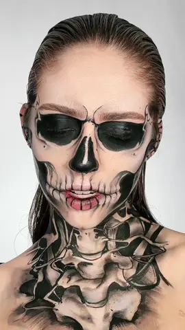 I dont feel sad, i dont feel anything #tateahs #halloween #makeup #skull 
