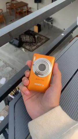 Canon ixus 115 hs🧡 (Orange jus) . #fypage #fypシ #jejakanalog #jejakanalog #62digiclub #62digicamclub #digicam #digicamlove #digicamindonesia #digicamjakarta #canonixus115hs 