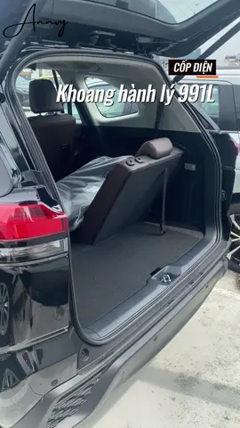 Innova Cross màu đen vừa mạnh mẽ vừa cuốn hút #innova2023 #vytoyotatancang #innovacross2023 #trending #xuhuongtiktok #toyota #LearnOnTikTok 