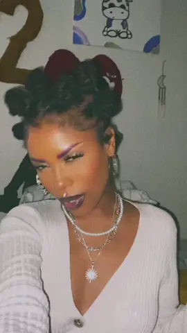 Like reallllly get into it 😚    #girlieswithlocs #locbaddie🤎 #gotlocs? #medusaapiercing #bantuknotslocs #bantuknotslocstyle 