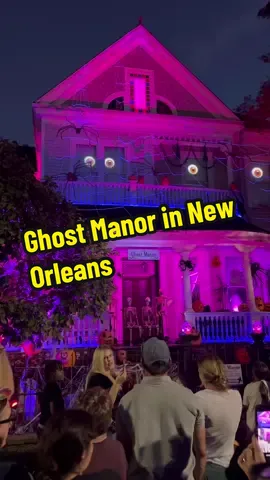 The Ghost Manor on Magazine in New Orleans is boo-tastic! #thisishalloween #thrillermichaeljackson #hauntedhouse #ghostmanor #neworleanstiktok #uptown 