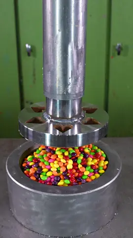 Crushing Skittles into Heart-Shaped Worms! 💕🌈🍬 #Skittles #satisfying #asmr 