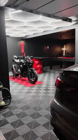 Deux salles, deux ambiances 👀 #Home #homedecor #garagehome #garagegoals 