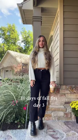 starbies was a 10/10 #OOTD #ootw #fall #fallfit #outfit #fallfitinspo #inspo #explorepage #fyp 