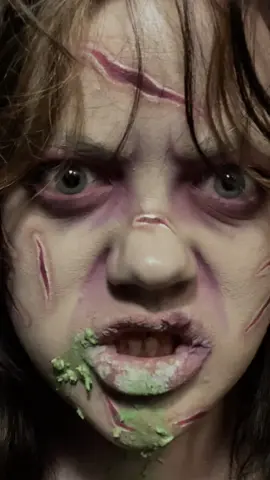 It's an excellent day for an exorcism 🤮  #fyp #31daysofhalloweenmakeup #theexorcist #theexorcistmakeup #theexorcistcosplay 