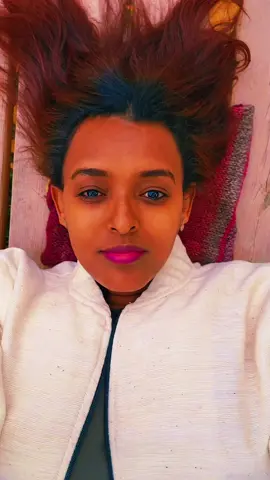 አለመያዝ ነው 😉😉😜😜 💚💛❤️ #ethiopian_tik_tok #ሐበሻtiktok #habeshatiktok #foryoupage #fyp #foryou #et #tiktok #habeshamusic #amharicmusic 