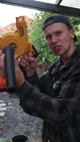Im gonng to test it i will break this blower by sucking water through it. Ive had it for 3 years (the one i tested) and been using it to suck small amounts of water but never a large amount like this. #dewalt #construction #carpentry #tradie 