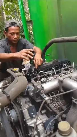 kembali ke mode balap 😁 #pasukanantituru #pasukanantilibur #truckoleng #sopirtrukpunyacerita #trukmaniaindonesia 