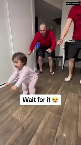 Look at the end…😂 Funny babies compilation 😊 Try not to laugh #Funnybaby #Babytiktok #Baby #Funnykids #Cutebaby #Failvideo #Fyp #Viral #Foryou 
