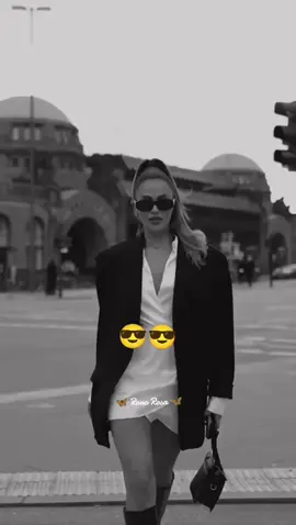 #razan_roro #ليس #لدي #الوقت #للكراهية #والطاقة #السلبية #ليس_لدي_الوقت_للكراهية #الطاقة_السلبية #اغاني_فرنسية #اغاني_فرنسية_مترجمة #بنات #رقص #طاقة_ايجابية #فرح #مرح #رقص #رواق #ضحك #فرفشة #راحة_نفسية #اكسبلورexplore #اكسبلور #ترند #ترند_تيك_توك @🦋Roro Rosa🦋 