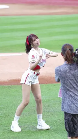 久しぶりに踊りました🕺#推しの子#サインはb #始球式