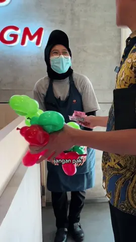 Terima kasih mba udah dilayanin dengan ceria 🙏🏻