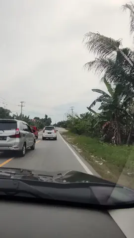 #CapCut #driver #drivermuda #drivermudapunyacerita #fyp #sangatta #bontang #lintaskalimantan #traveltiktok #lintaskaltim #pesonatrukindonesia 