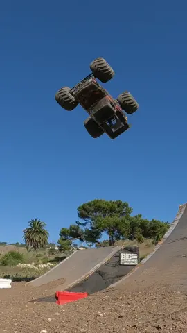 Taking some hits trying to land the craziest trick! #monstertruck #4x4 #stunt #gopro #monsterjam #chevy #c10 #losi #rc #flip #crash 