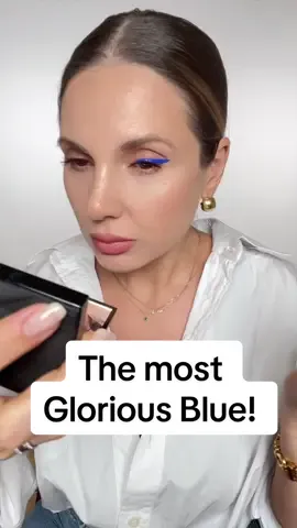 This is @Violette  Yeux Paint in Deiu Bleu #makeupartist #makeup #blueryeshadow 