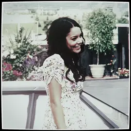 Presets used in this edit are in my Aesthetic editing pack on my payhip link in bio ll cc: mine “FROST” in my aesthetic pack ll #gabriellamontez #highschoolmusical #hsm #edit #aftereffects #fyp 