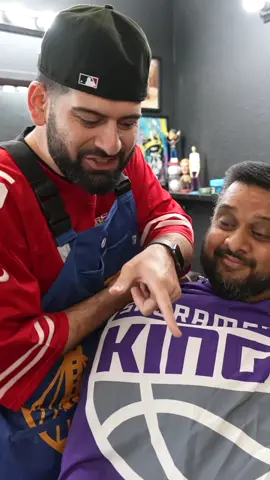 Sneaker Talk At The Barber Shop 😭 full sneaker heads be like video out now! Shout out to everybody who already watched and if you haven’t, go watch!! Youtube: QiasOmar #sneakers #barber #freshcut #sneakerhead 