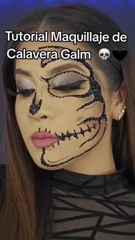 Skull Glam Makeup Tutorial 🖤💀 #fyp #parati #makeup #halloween  #benefitpinkclub #tutorial  #halloweenmakeup #makeuplook #maquillaje 