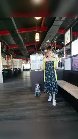 我最難過的時候都有妳陪伴我度過！感謝有妳！我很珍惜我們的友情！一直陪伴喔！愛妳們喔！