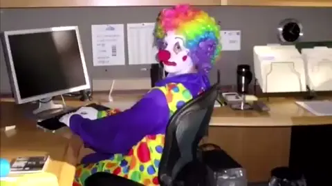 Boo boo the fool – Clown Music – Reaction Meme Twitter #booboothefool #clownmusic #reactionmemetwitter #reactionmeme #twitter #clownsong #clownmeme #foolmeme #foolsong #hanzukethefox 