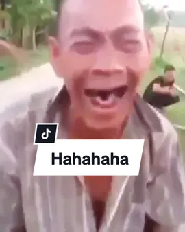 tertawalah sebelum tertawa itu di larang. itulah yang dilakukan kakek viral ini. maka dari itu ayo,kita sama sama tertawa... #tertawa #tertawaawetmuda😂🤣😂🤣🙏🙏🙏  #tertawabareng  #ketawa #tertawangakak 