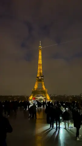 I miss Paris #paris #eiffeltower #france 