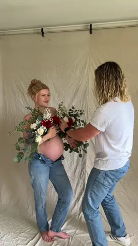 Photos will be on my ig tomorrow at 12!  This day made me feel like a million bucks 😊  #maternity #maternityphotoshoot #grwm #dayinmylife #pregnant #pregnantlife #pregnancy #hairloss #wig #husbandwife 